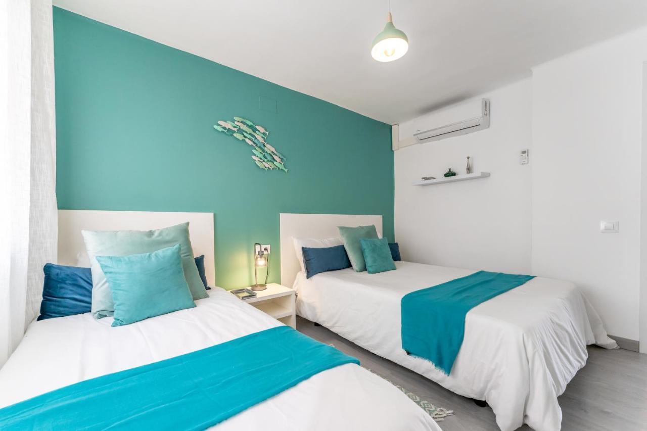 Beach Front Retro Hideaway In Salou Exterior foto