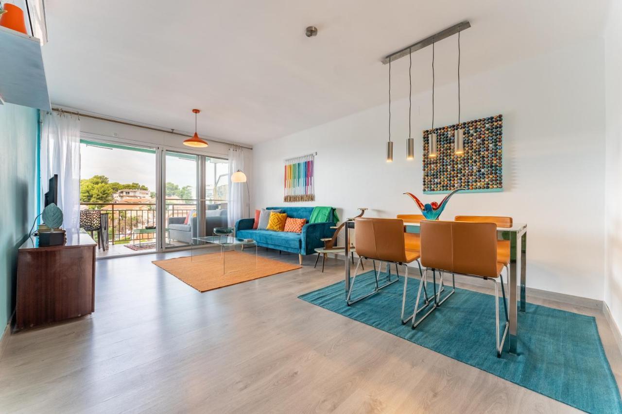 Beach Front Retro Hideaway In Salou Exterior foto