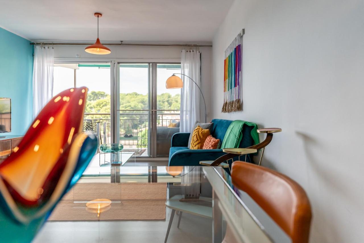 Beach Front Retro Hideaway In Salou Exterior foto